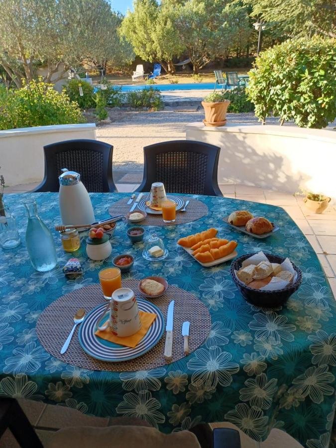 Le Kalarino Bed & Breakfast Saint-Remeze Екстериор снимка
